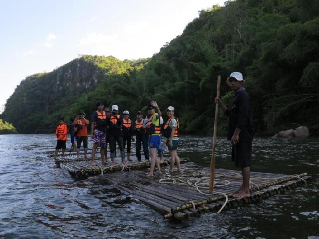 River Kwai Village Hotel Ban Kaeng Raboet Bagian luar foto